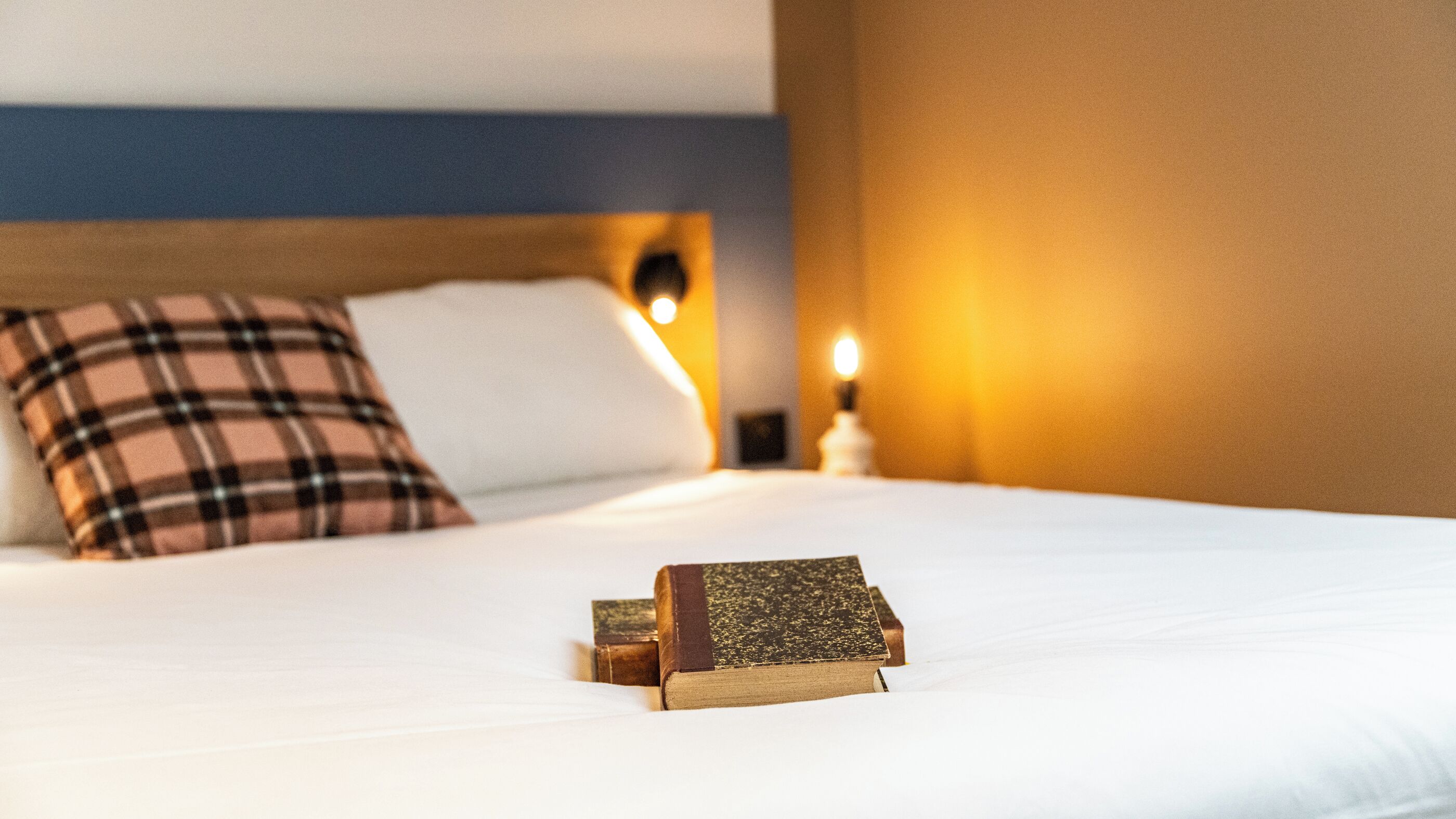 room, 1 double bed (little pop) | premium bedding, desk, soundproofing, free wifi