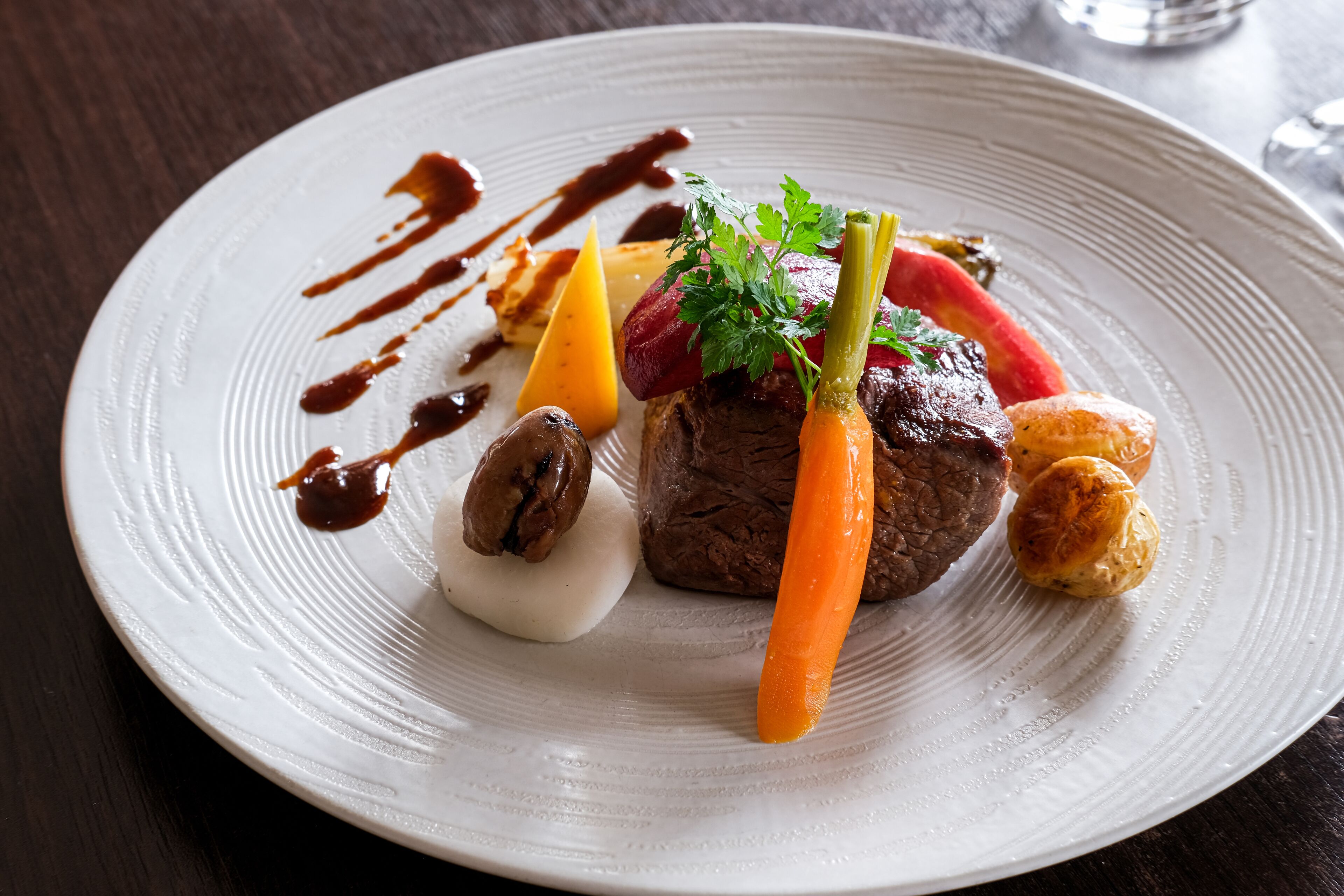 lunch and dinner served, french cuisine