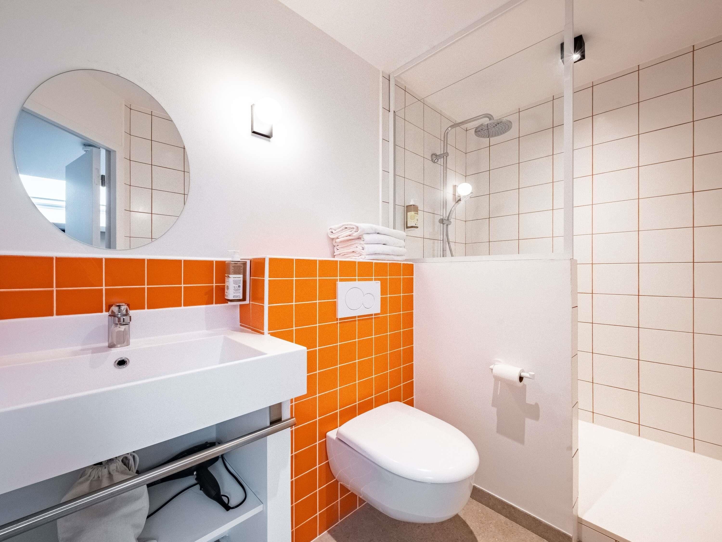 Literie de qualité supérieure, bureau, chambres insonorisées