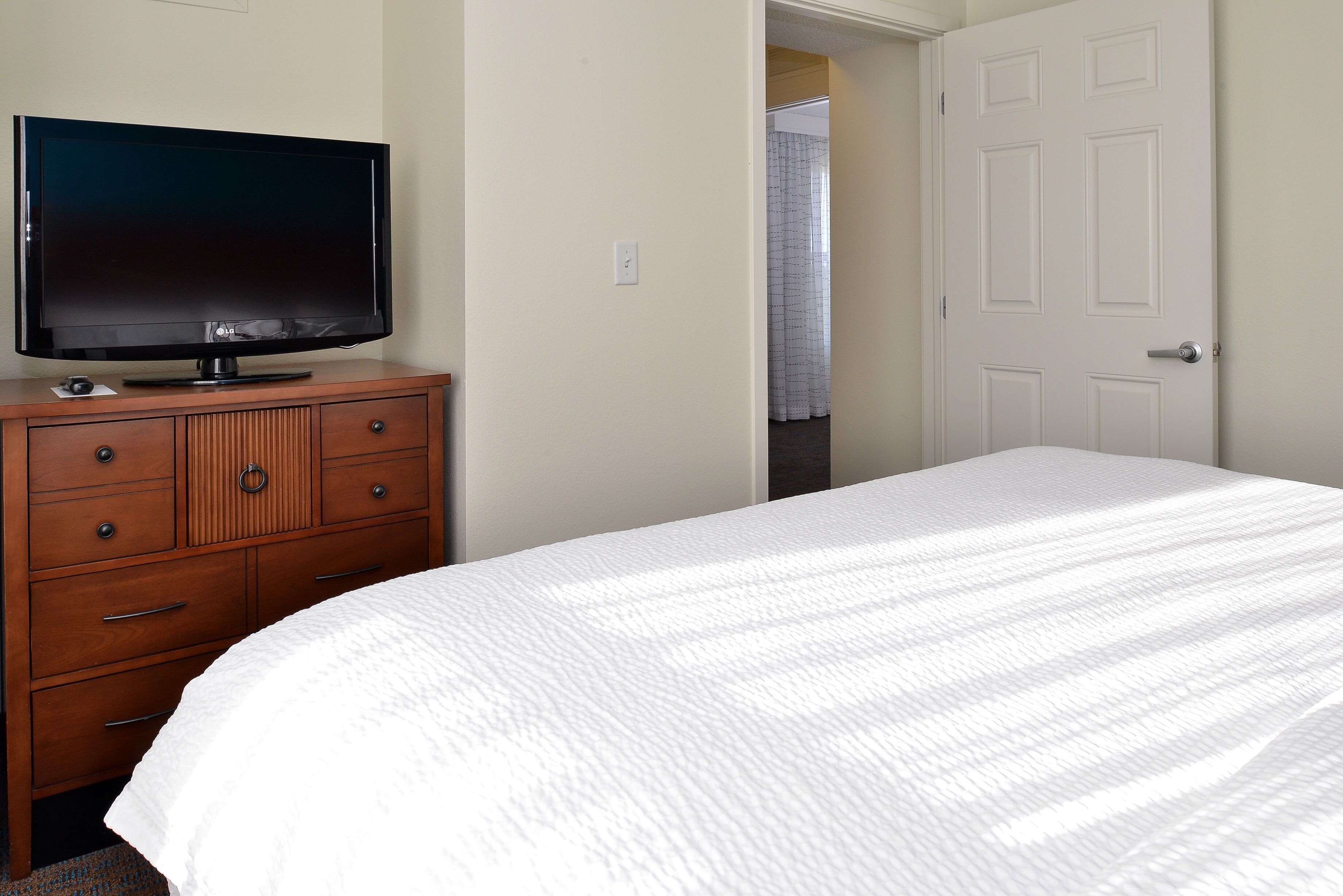 suite, 2 bedrooms | premium bedding, in-room safe, desk, iron/ironing board
