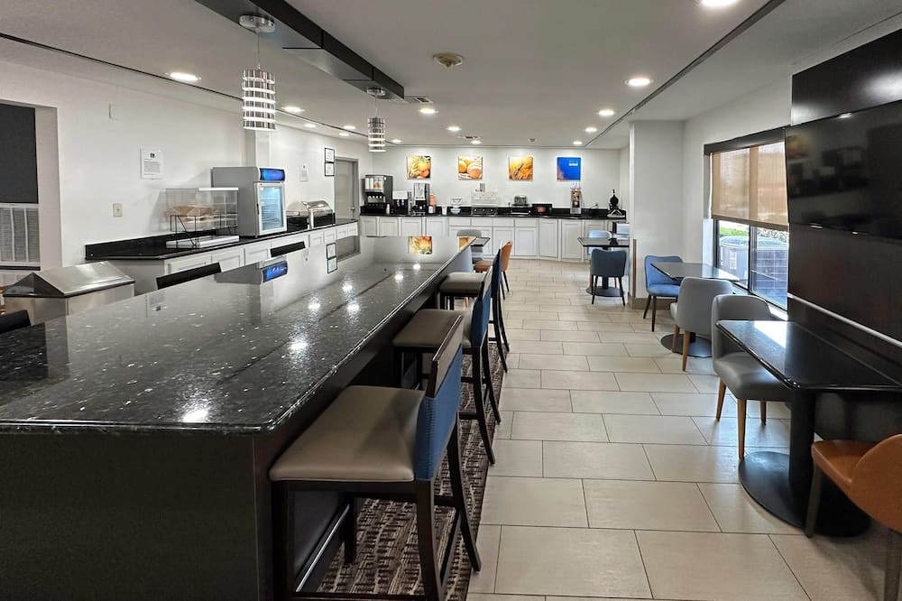 Comfort Inn Dallas Park Central