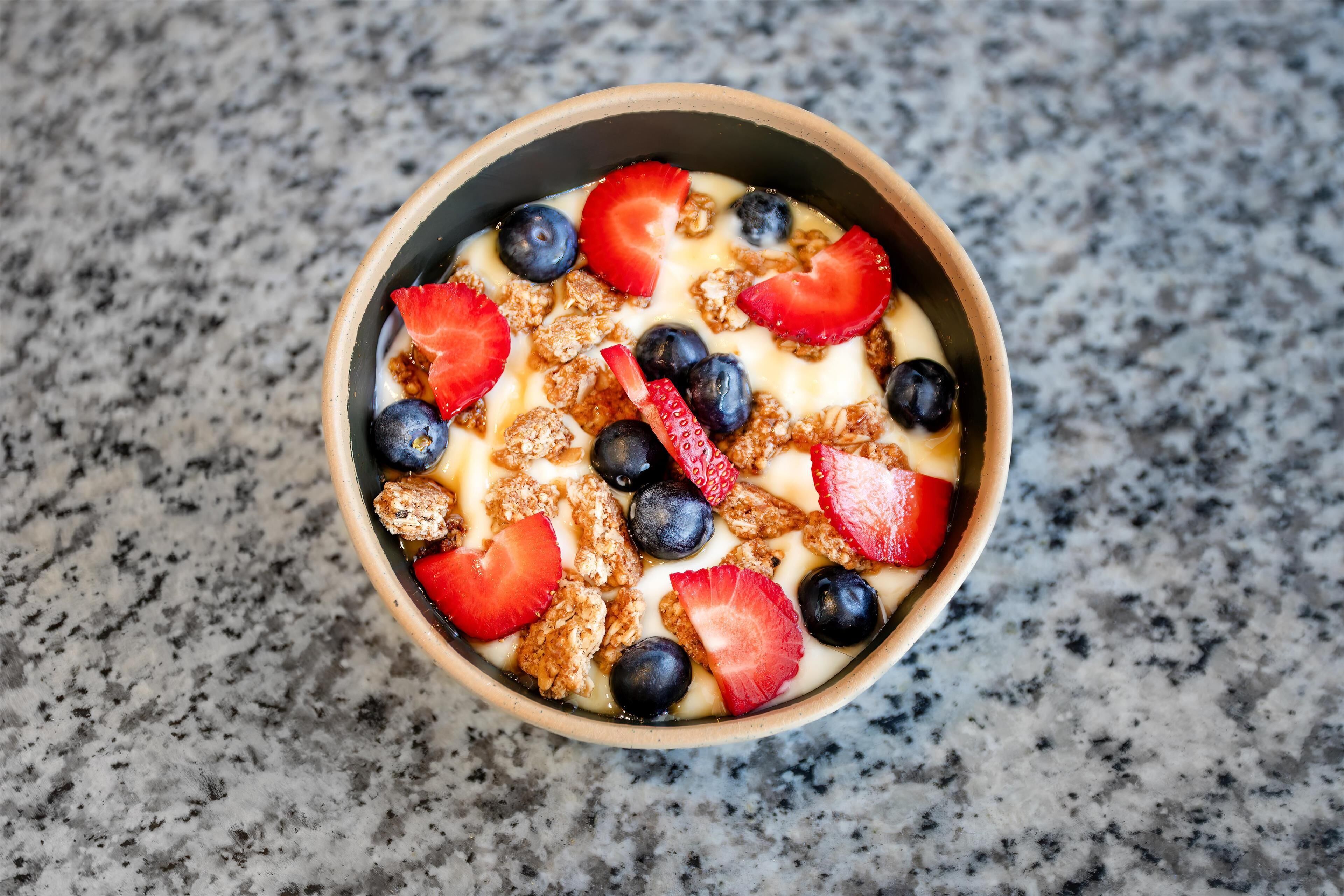 lunch and dinner served