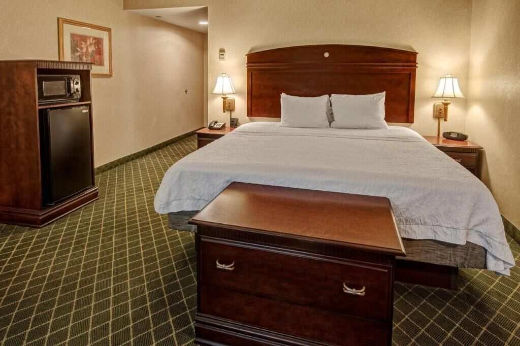 Premium bedding, pillowtop beds, desk, laptop workspace