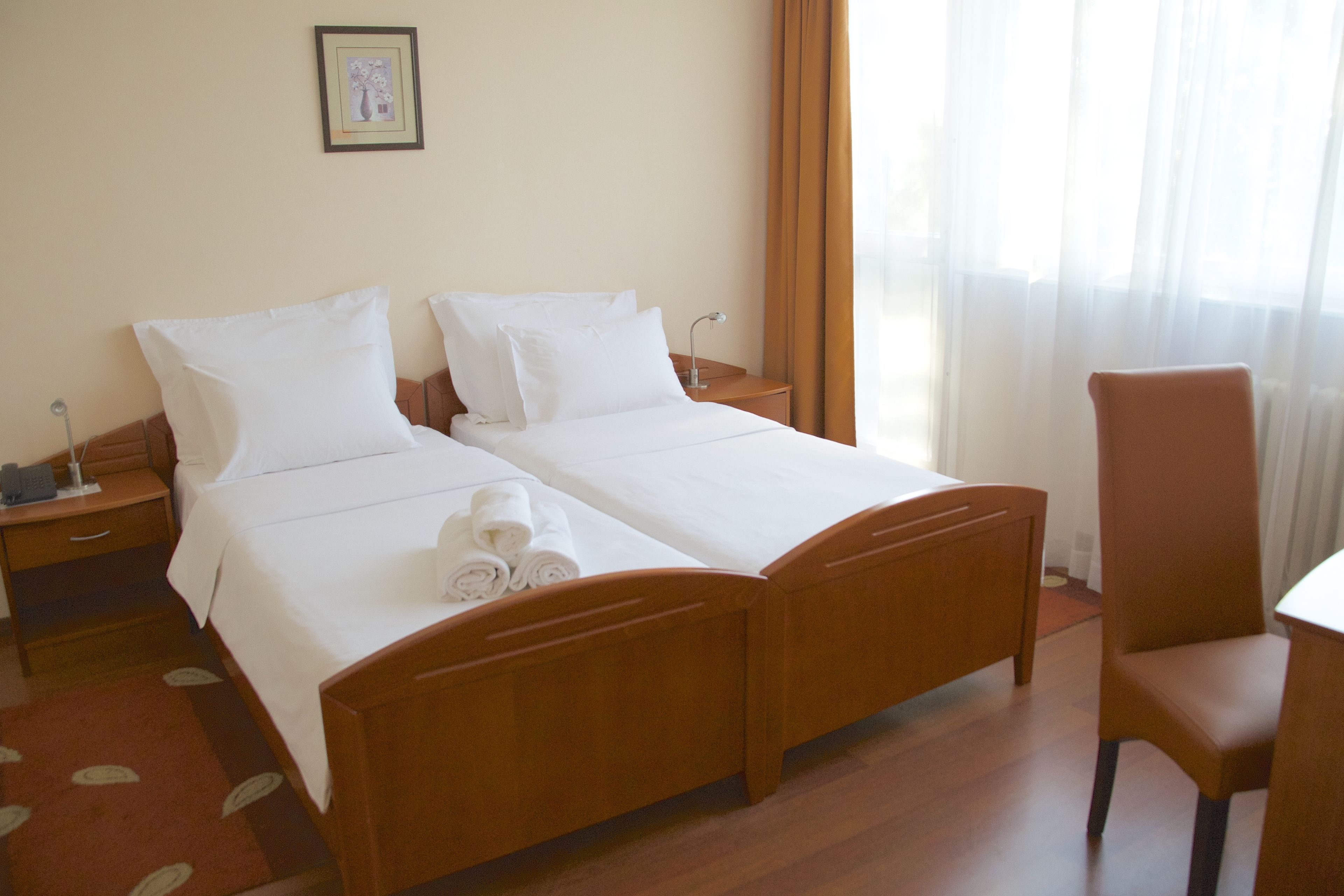 Foto - Hotel Srbija-FREE PARKING