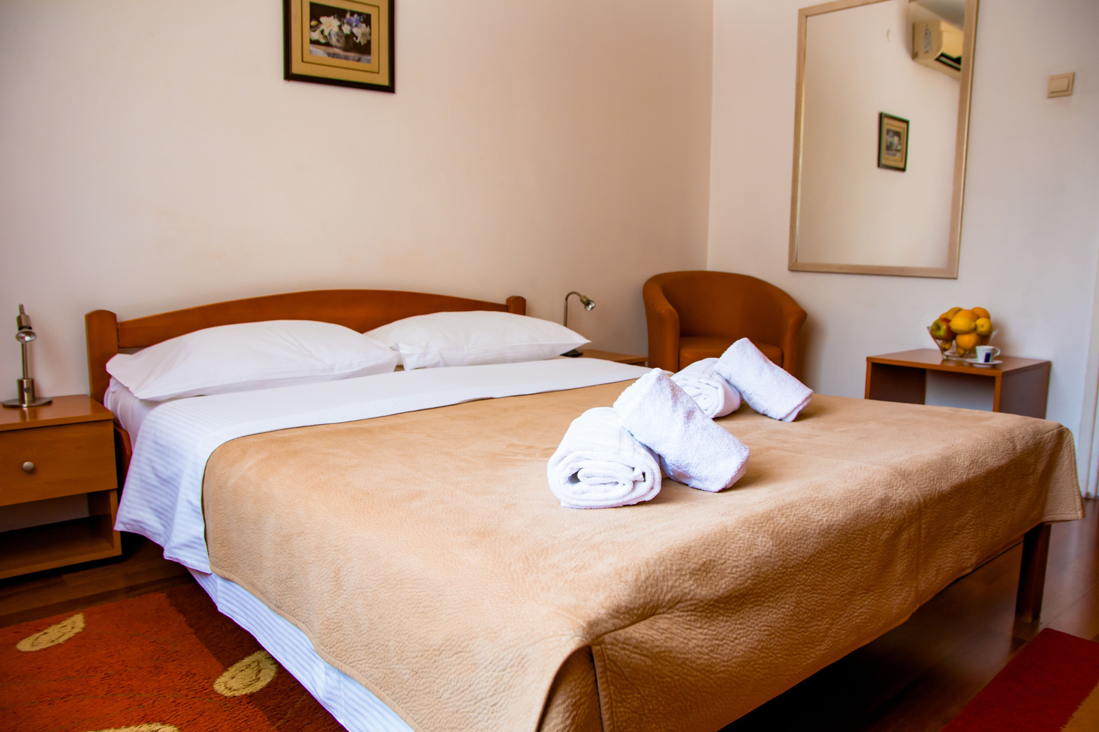 Foto - Hotel Srbija-FREE PARKING