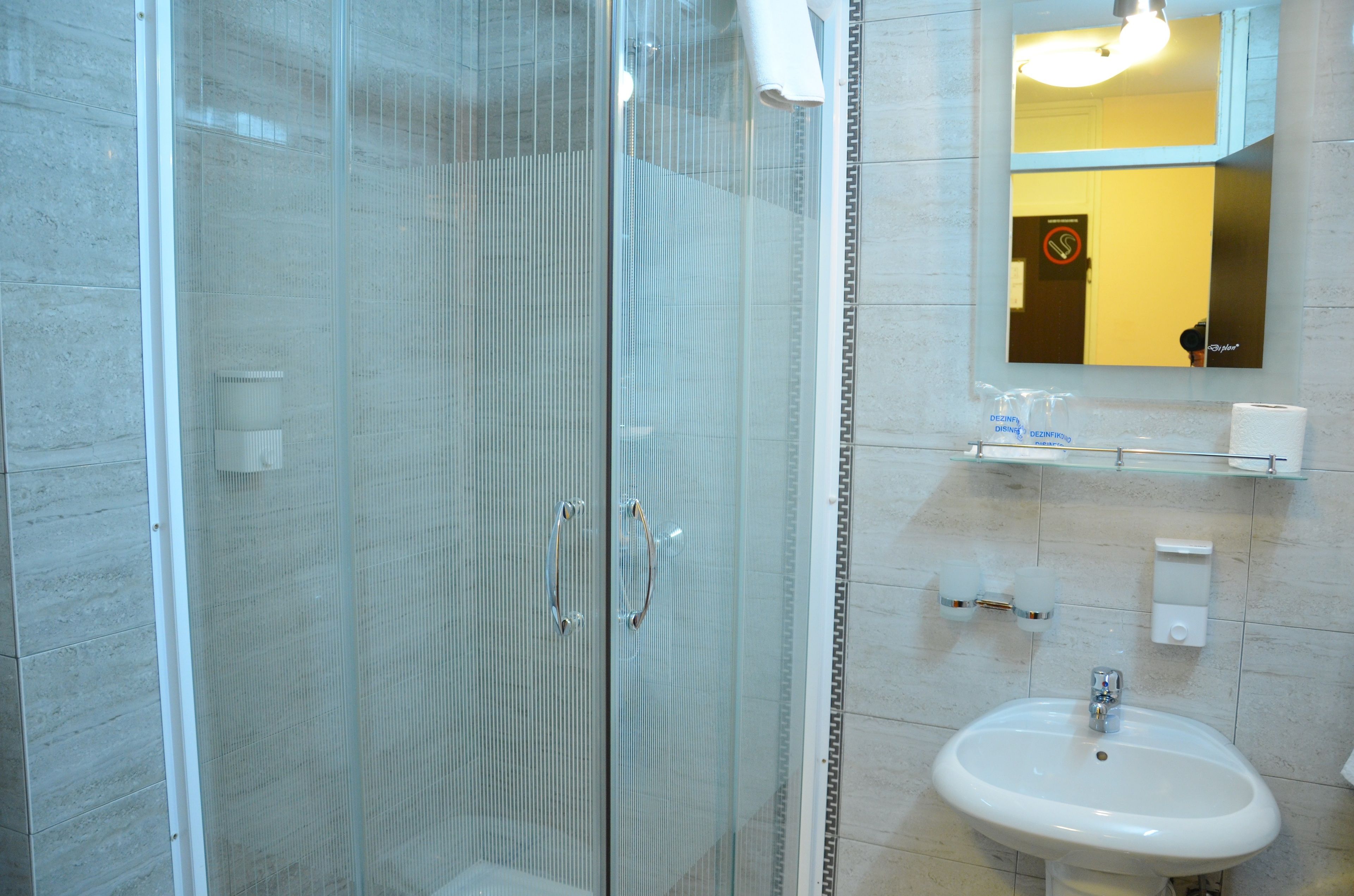 Foto - Hotel Srbija-FREE PARKING