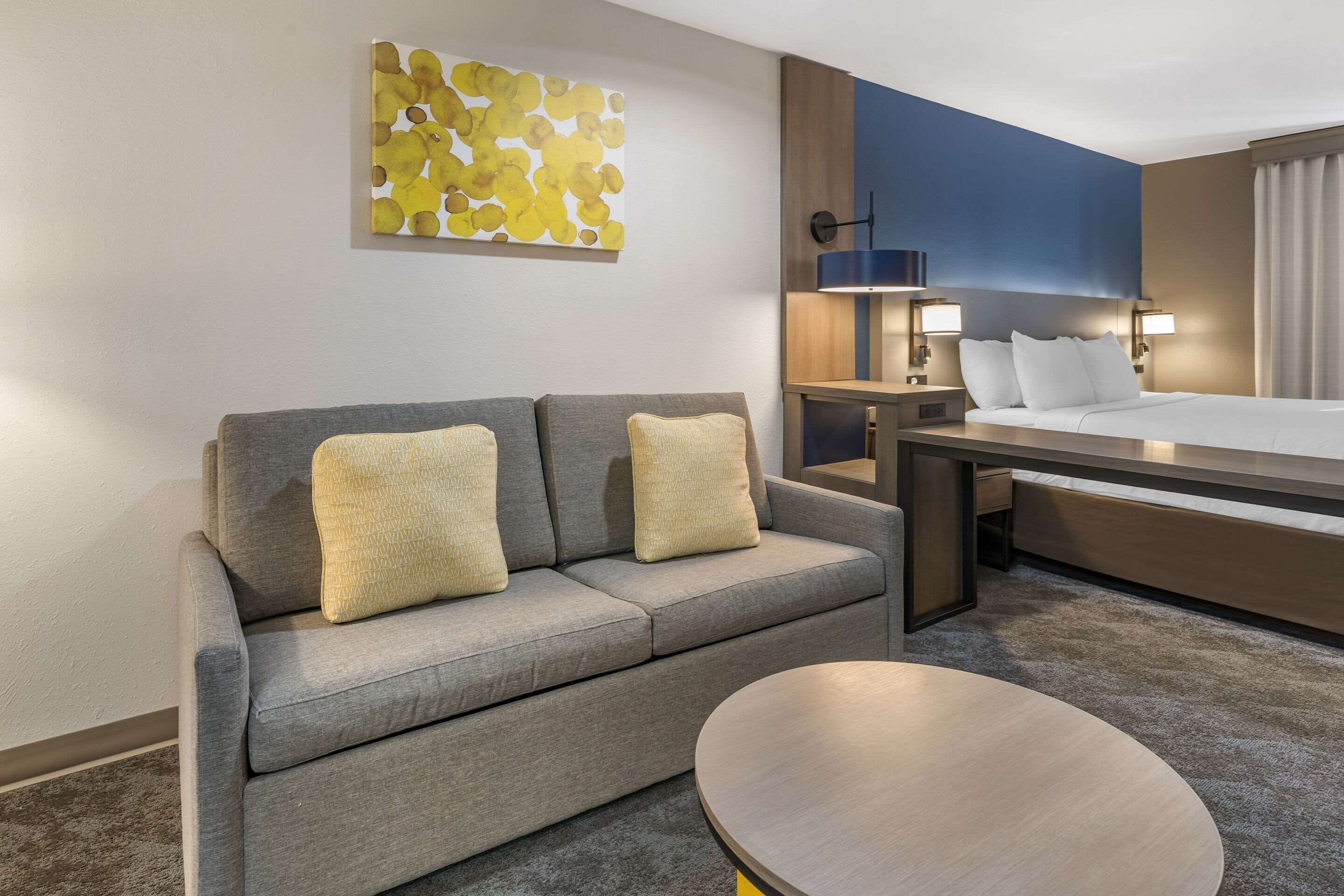 Premium bedding, pillowtop beds, desk, laptop workspace