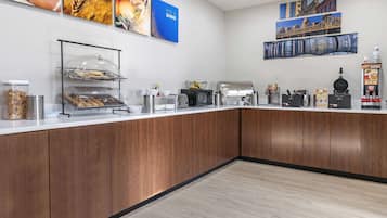 Desayuno continental incluido todos los días