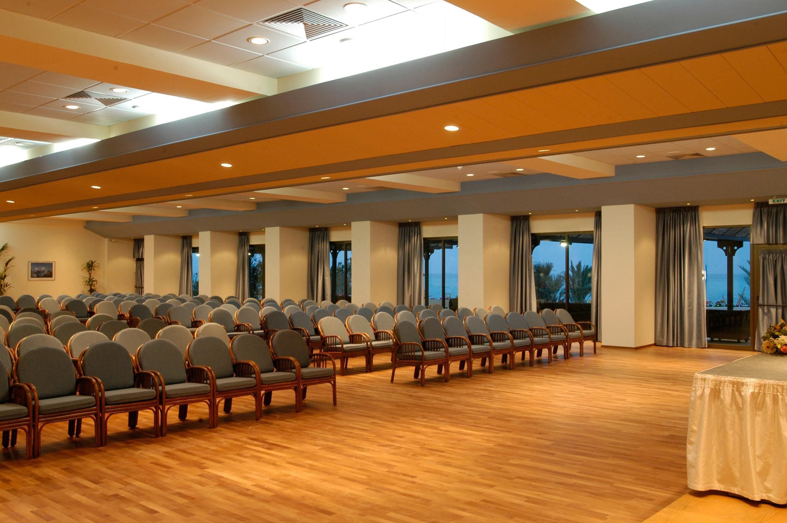 Foto - Constantinou Bros Athena Royal Beach Hotel