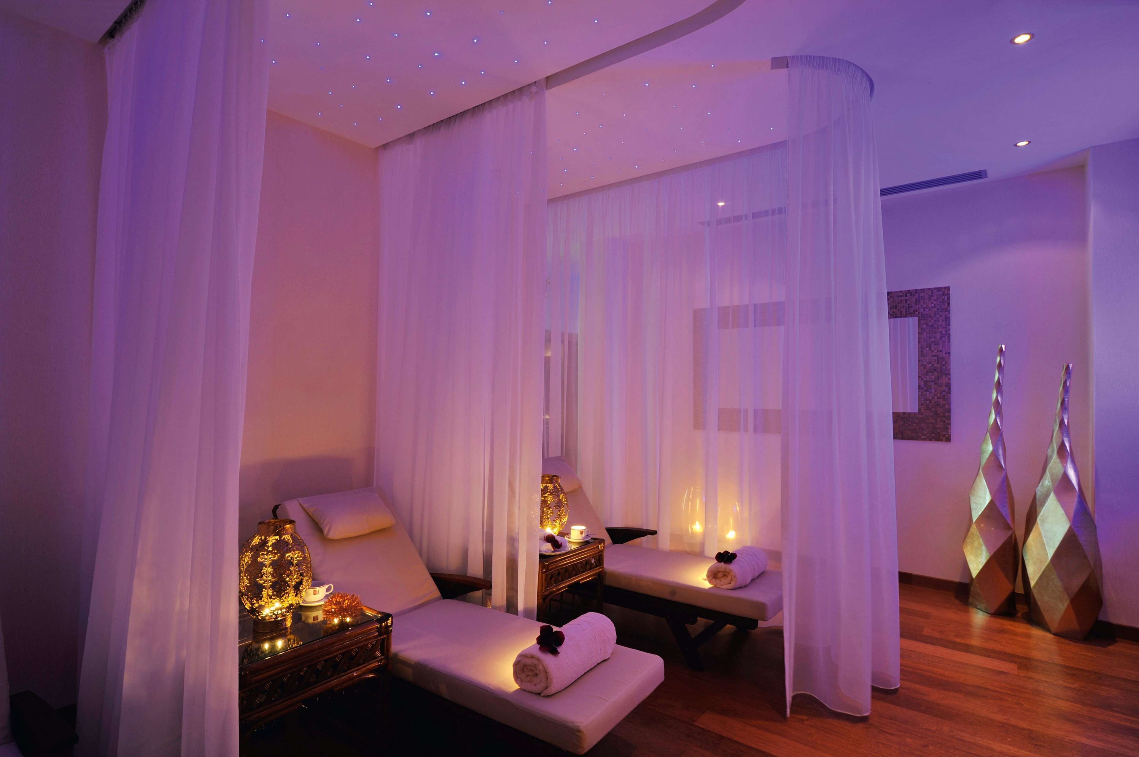 couples treatment room(s), sauna, steam room, body treatments