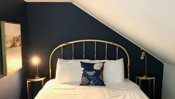 Individually decorated, individually furnished, free WiFi, bed sheets