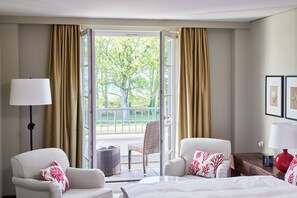 Double Room, Balcony, Oceanfront | Hypo-allergenic bedding, free minibar, in-room safe, blackout drapes - Strandhotel Zingst (Zingst)