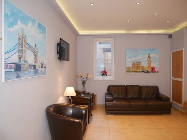 ロビーラウンジ