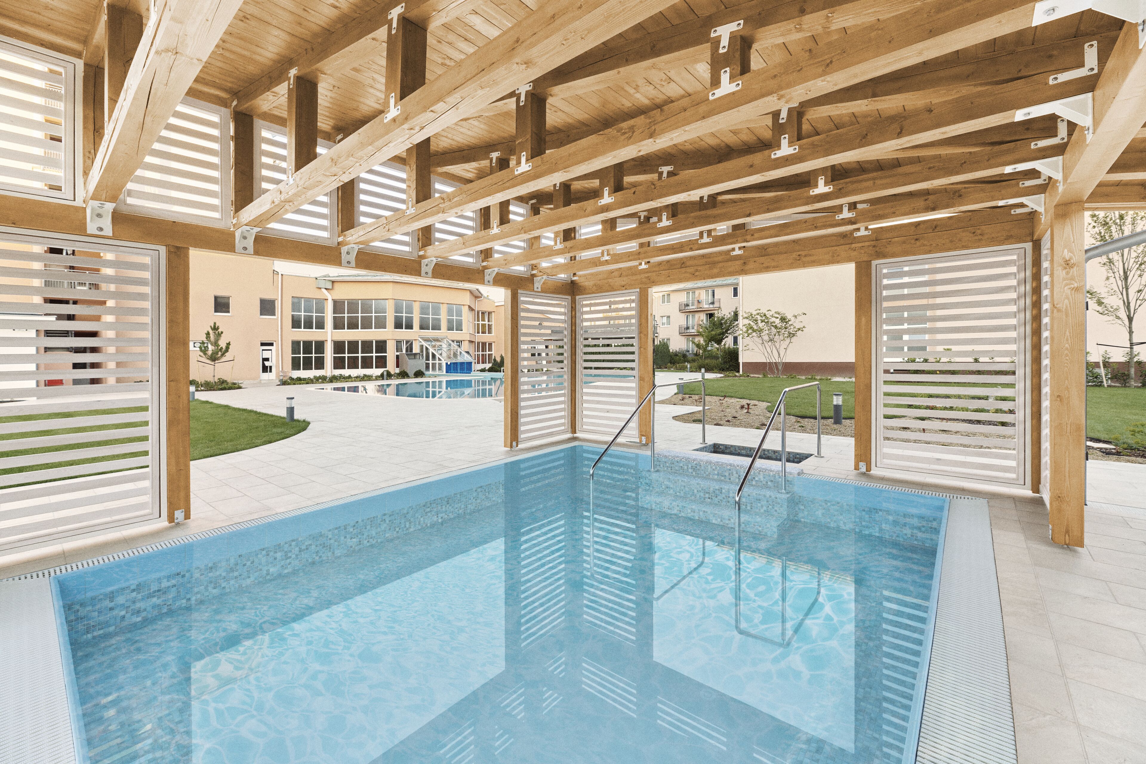 4 indoor pools, 2 outdoor pools, pool cabanas (surcharge)