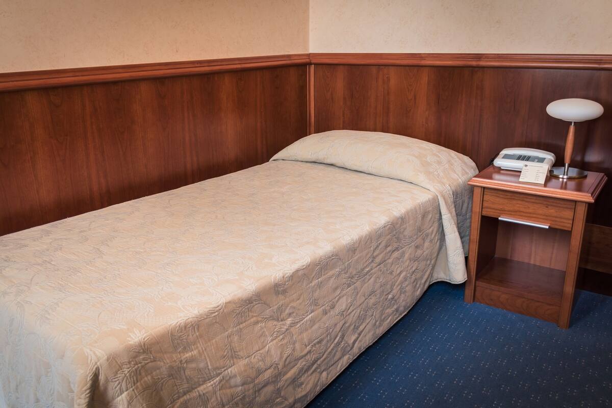 Classic Double Room Single Use | Select Comfort beds, minibar, in-room safe, desk