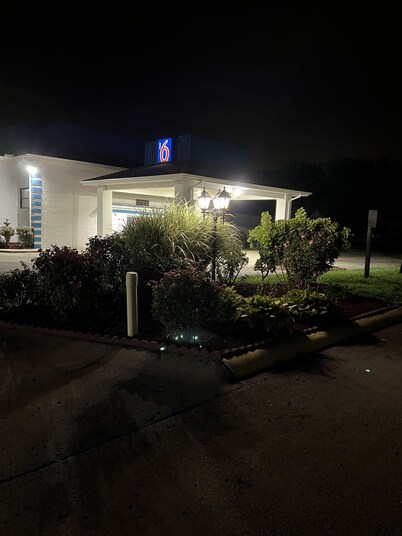 Motel 6 Franklin, OH