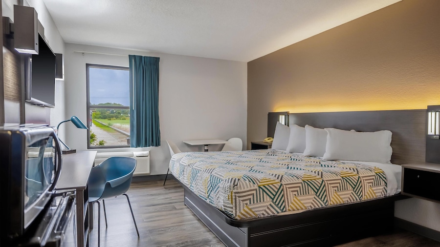 Motel 6 Franklin, OH