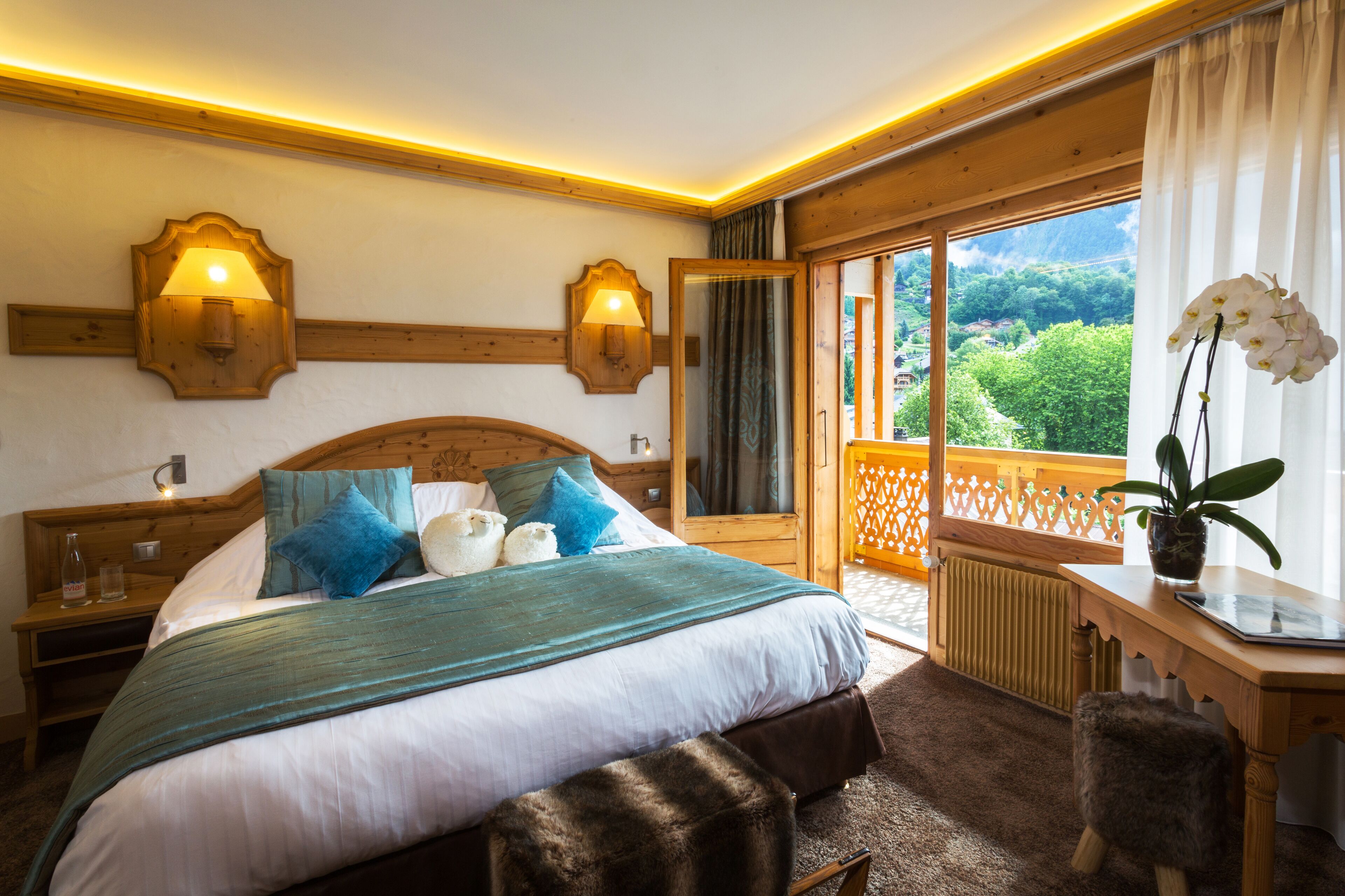 Suite | Safe på rommet, skrivebord, lydisolert og wi-fi (inkludert)