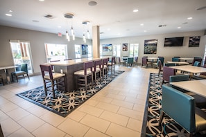 Lobby lounge