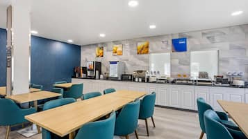 Free daily buffet breakfast