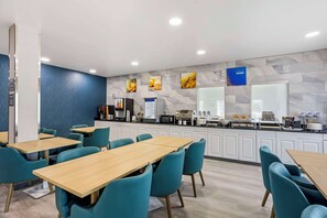 Free daily continental breakfast