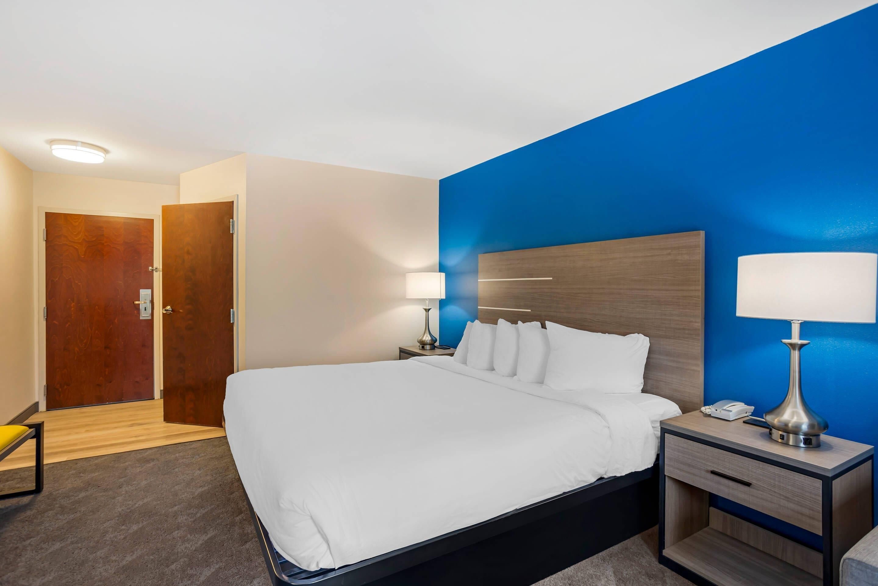 Suite, 1 King Bed, Non Smoking