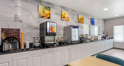 Comfort Inn & Suites Harrisburg-Hershey North
