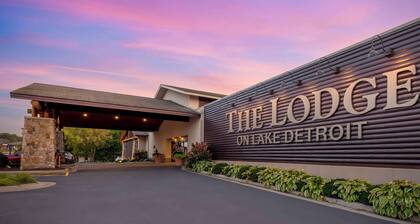 Best Western Premier The Lodge on Lake Detroit
