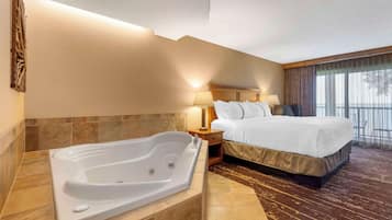 Suite, 1 King Bed, Jetted Tub, Lakeside