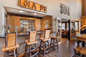 Bar (en el alojamiento)