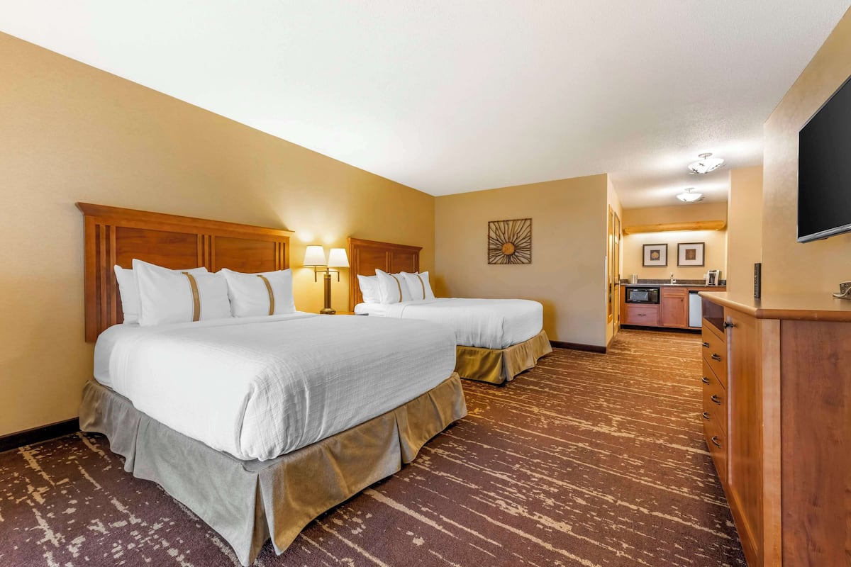 Standard Room, 2 Queen Beds, Accessible, Lakeside | Premium bedding, down comforters, desk, iron/ironing board