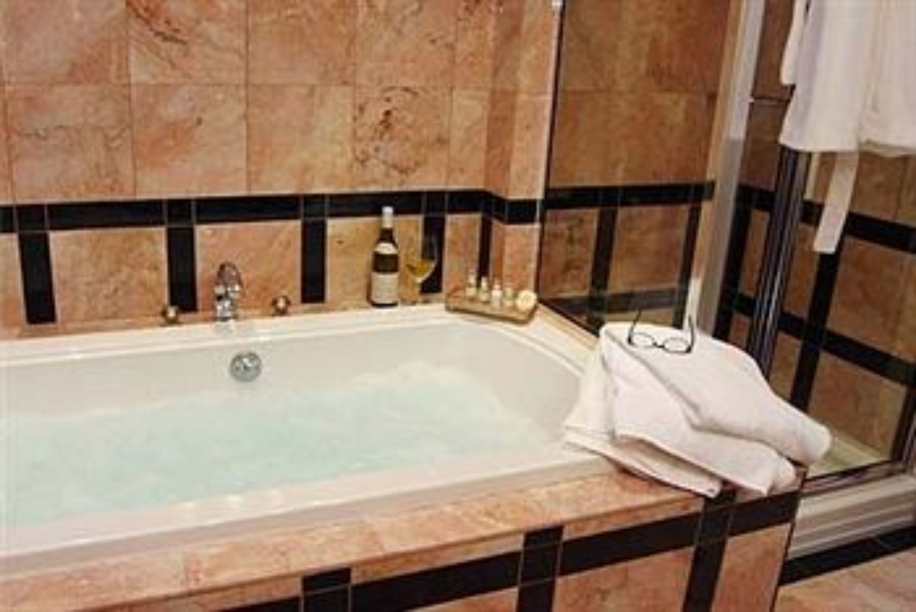 deep-soaking bathtub