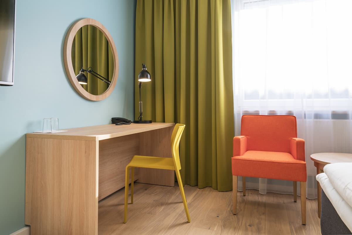 standard twin room, non smoking | desk, blackout curtains, soundproofing, free wifi