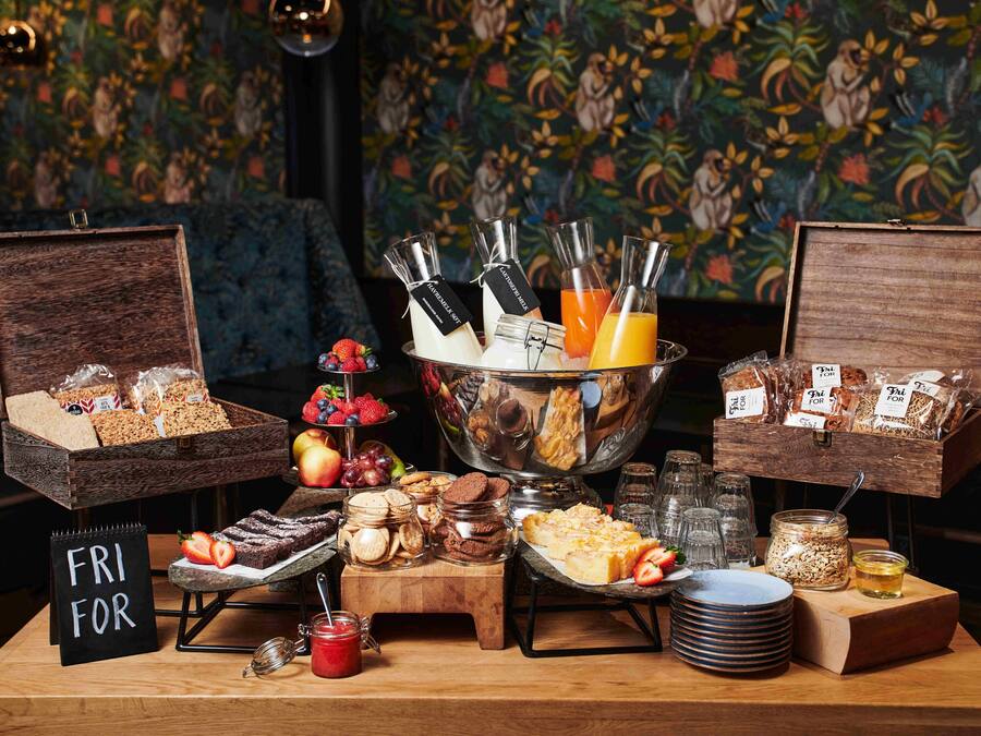 Free daily buffet breakfast