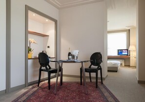 TV, pay movies - Hotel Barrage (Pinerolo)