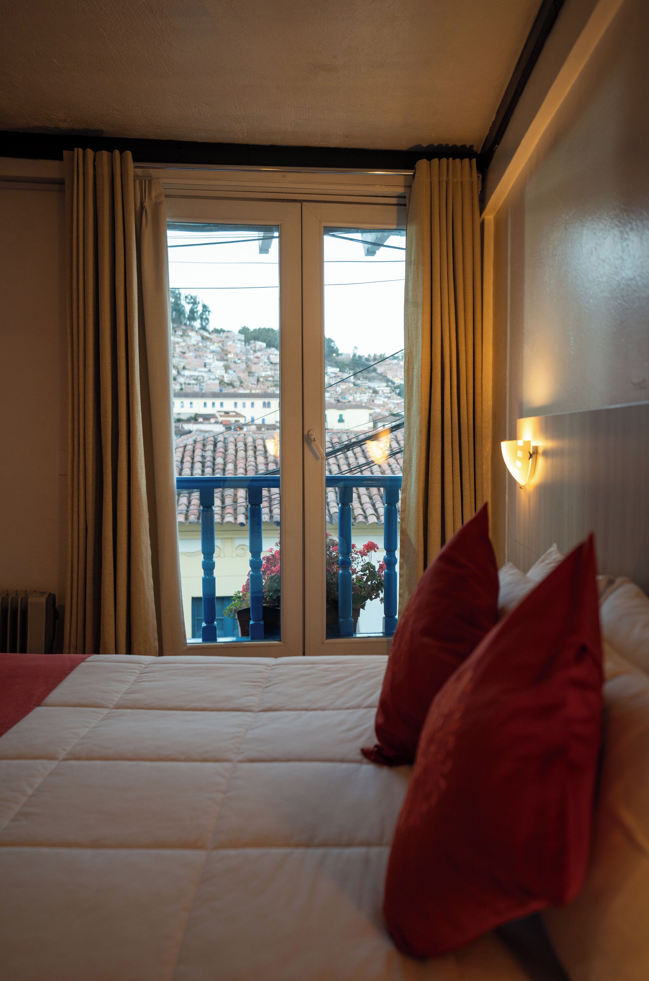 Caja de seguridad en la habitación, wifi gratis y ropa de cama 