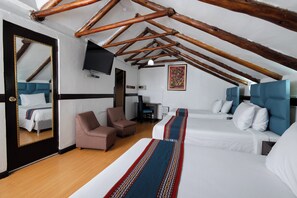 Economy Triple Room | 10 bedrooms, in-room safe, desk, free WiFi - Hotel Hacienda Cusco Plaza (Cusco)