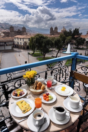 Terrace/patio - Hotel Hacienda Cusco Plaza (Cusco)