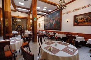 Restaurant - Hotel Hacienda Cusco Plaza (Cusco)