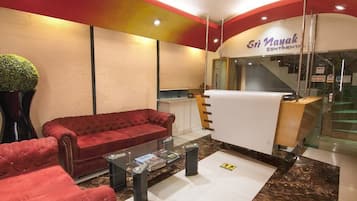 Quầy tiếp tân