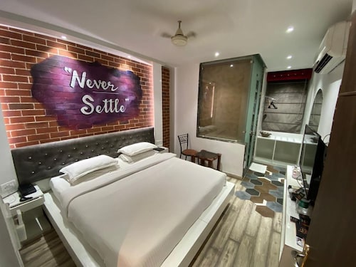 Hotel Sri Nanak Continental