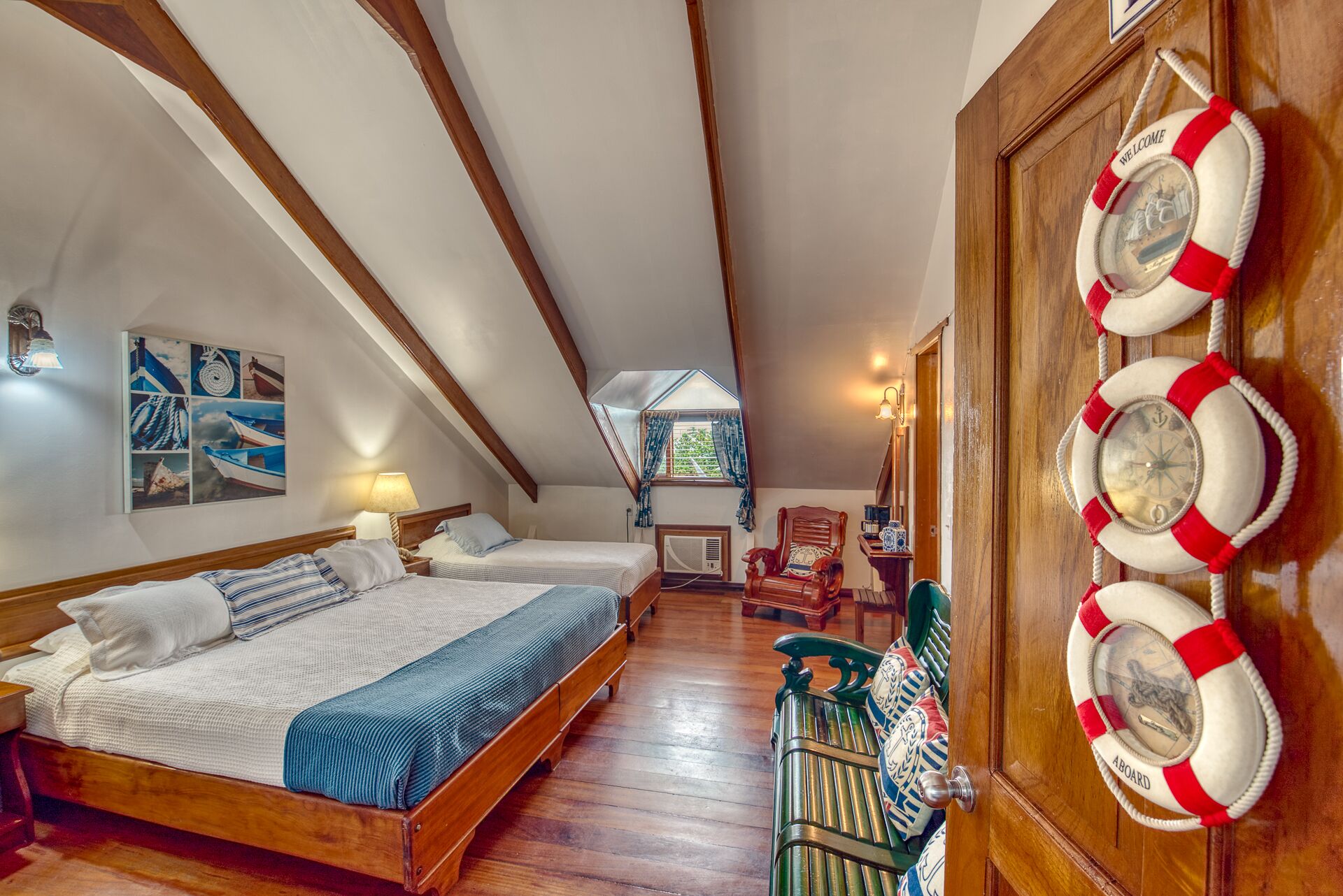 standard room | premium bedding, in-room safe, desk, iron/ironing board