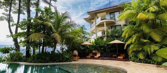 Arenas Del Mar Beachfront & Rainforest Member of the Cayuga Collection