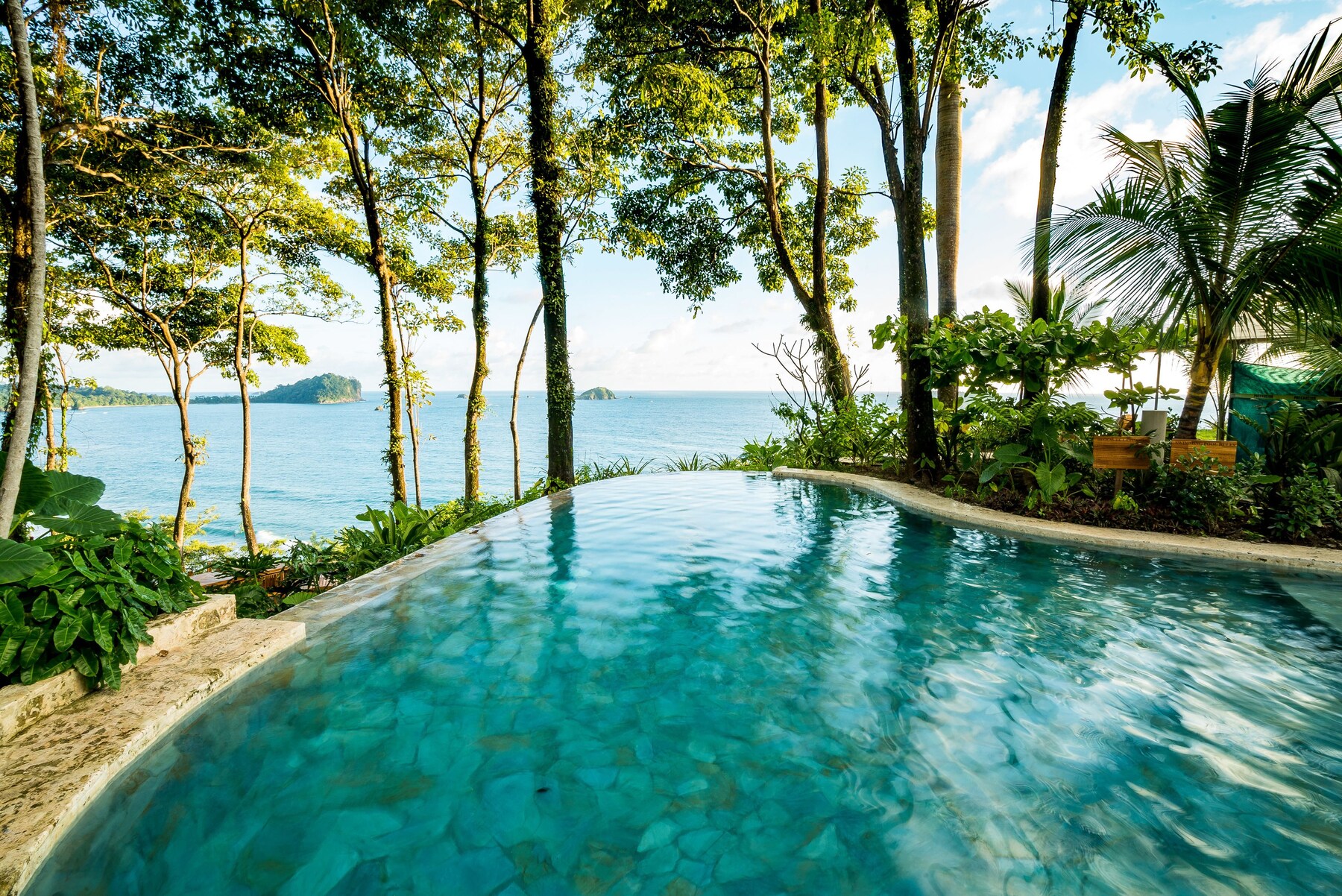 2 outdoor pools, pool umbrellas, pool loungers