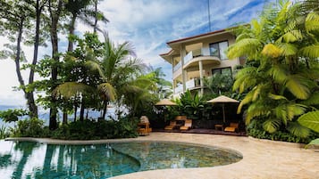 2 outdoor pools, pool umbrellas, sun loungers