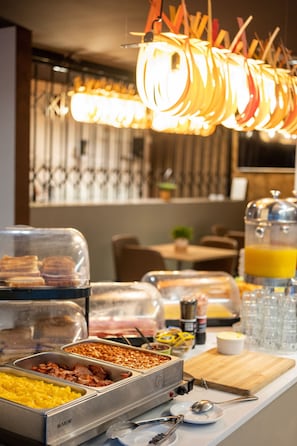 Dining - Royal Pacific Hotel (Lane Cove North)