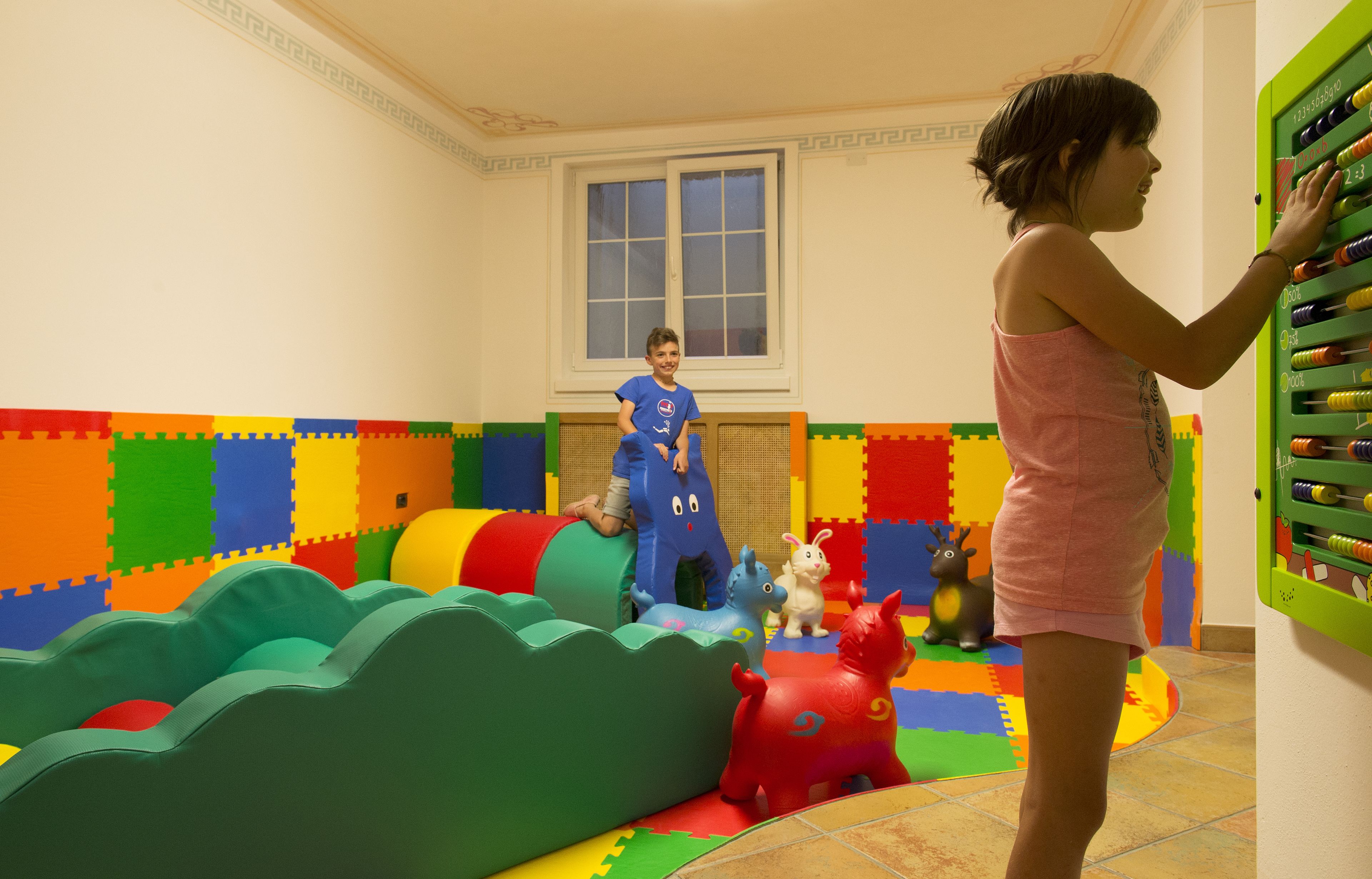 children’s play area – indoor