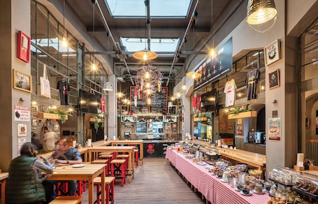 ๋งค์ผ ๋ทํ ์์นจ ์์ฌ(1์ธ๋น EUR 12)