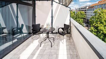 Junior Studio Suite, Non Smoking, Balcony | Pemandangan balkoni
