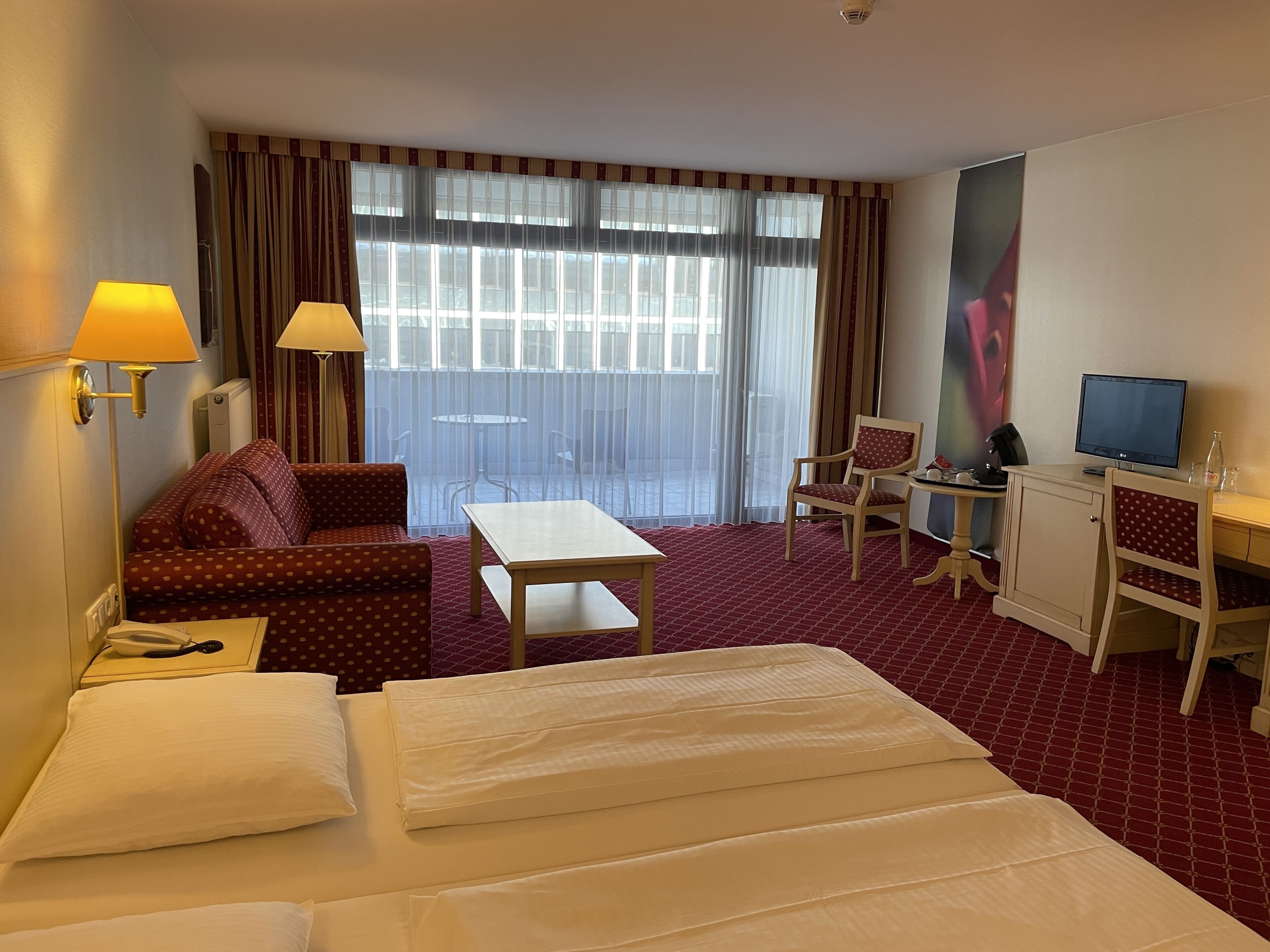 Panoramic-Doppelzimmer | Minibar, Zimmersafe, Schreibtisch, schallisolierte Zimmer